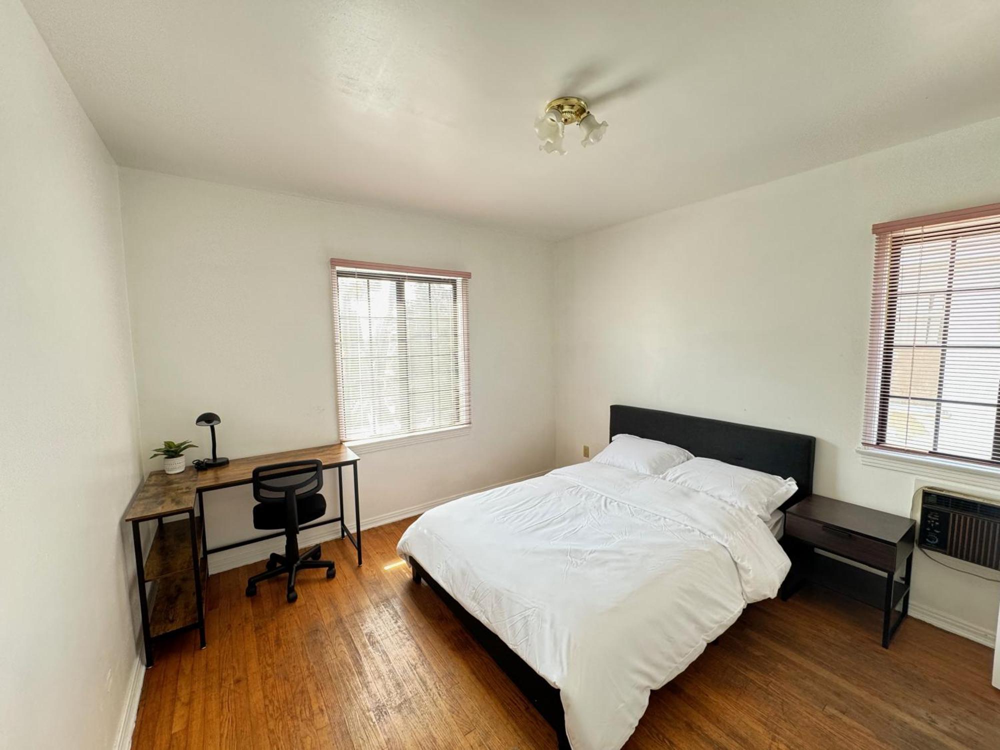 Cozy Home In Prime Location Monterey Park Exterior foto